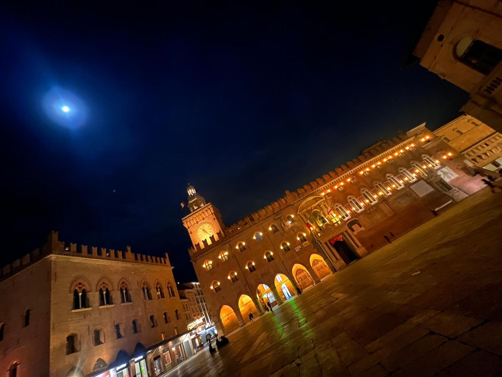 Ferienwohnung House Of Chariot - In The Heart Of Bologna Exterior foto